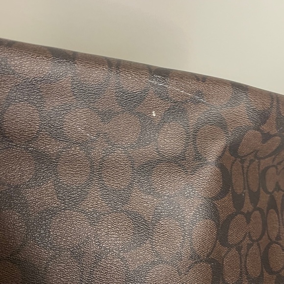 COACH Gallery Tote Handbag Brown/Black Msrp:$350.00 - Picture 5 of 7